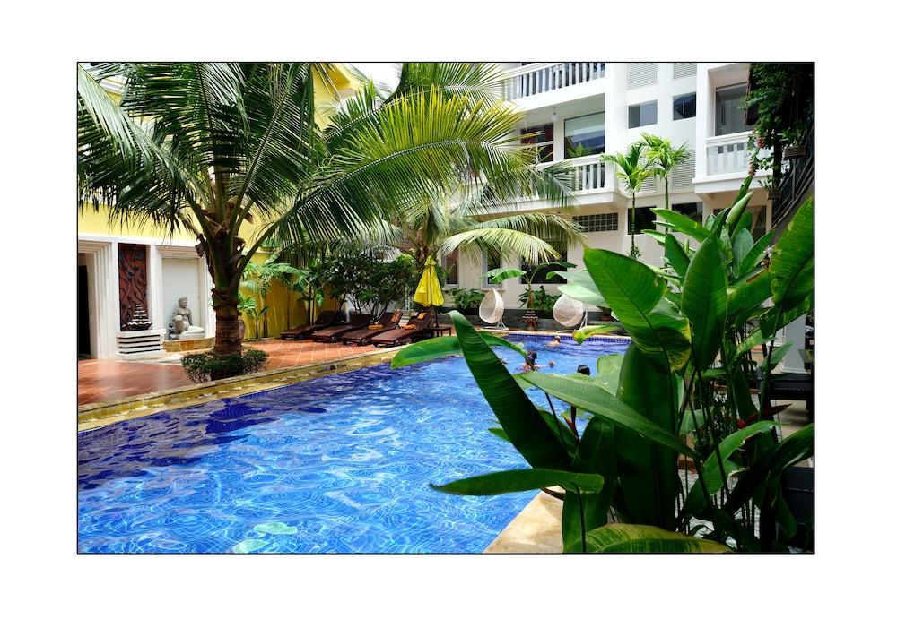 Hotel Paris Angkor Boutique Siem Reap Esterno foto