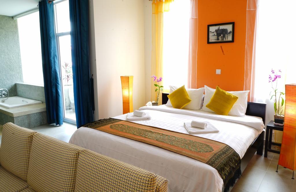 Hotel Paris Angkor Boutique Siem Reap Esterno foto